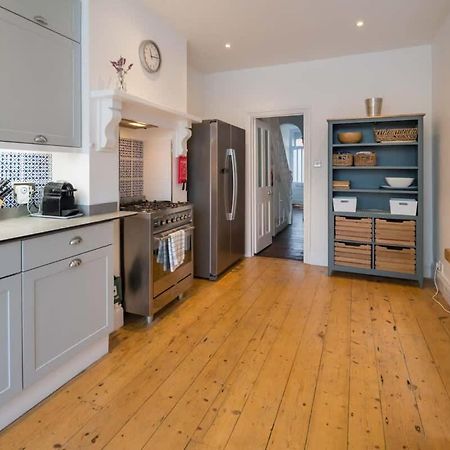 Firefly House Villa Cowes  Kültér fotó