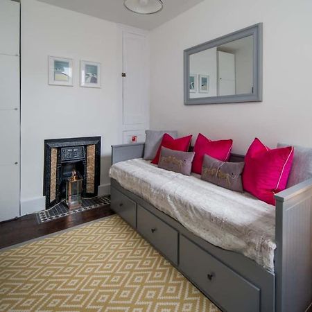 Firefly House Villa Cowes  Kültér fotó