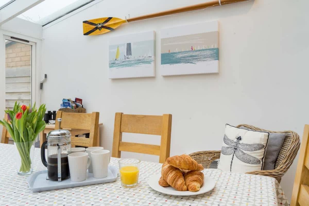 Firefly House Villa Cowes  Kültér fotó
